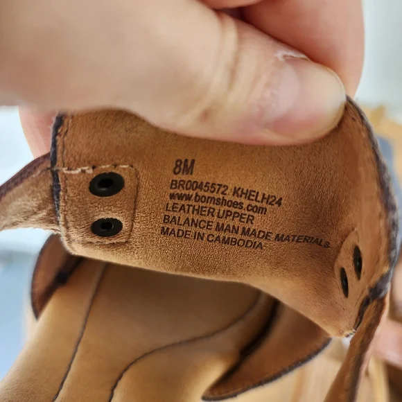 Born Women's Leather Blue Sandals - Picture 13 of 13